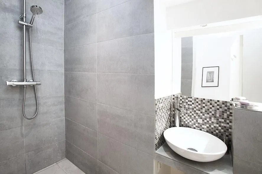 Helzear Montorgueil Suites Paris Apartment