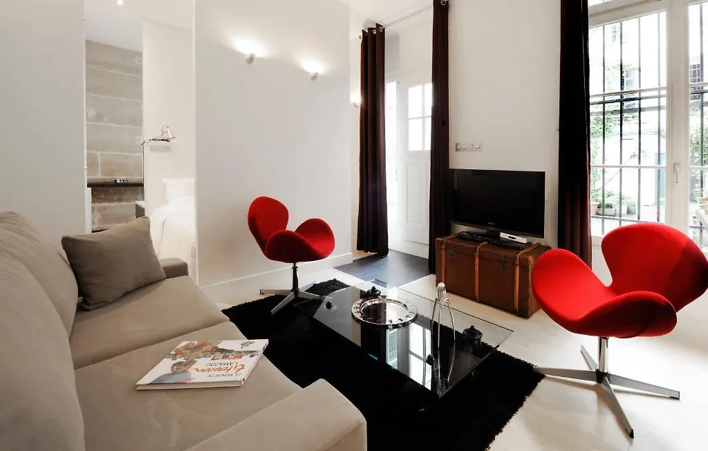 Helzear Montorgueil Suites Paris 0*,