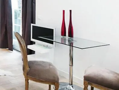 Helzear Montorgueil Suites Paris Apartment
