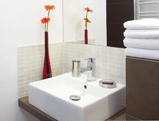 Helzear Montorgueil Suites Paris France