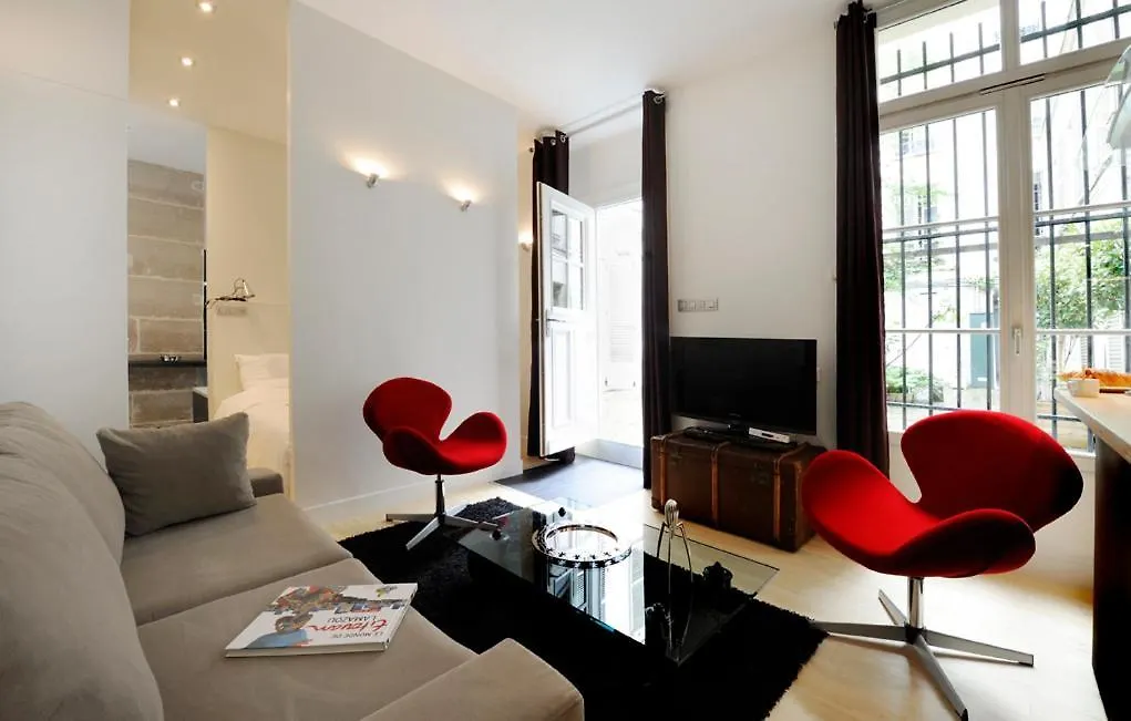 Helzear Montorgueil Suites Paris 0*,  France
