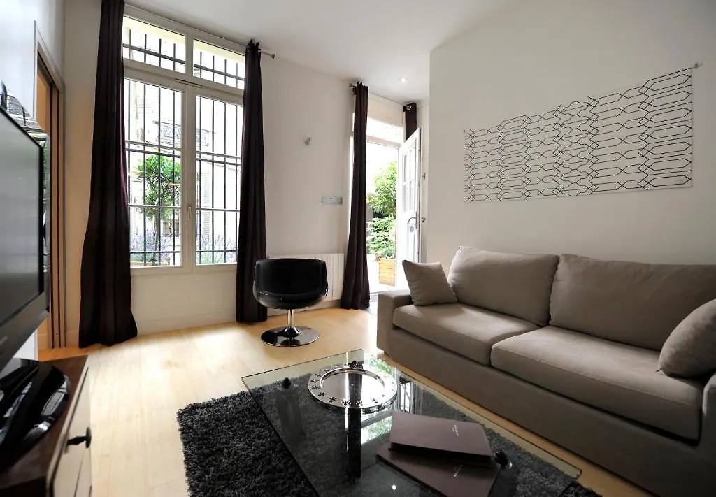 Apartment Helzear Montorgueil Suites Paris France